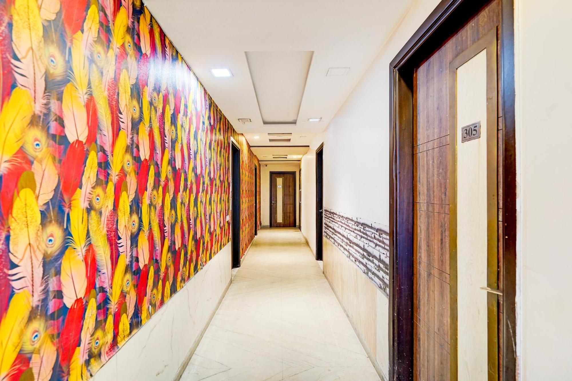 Fabhotel Season Grand Делі Екстер'єр фото