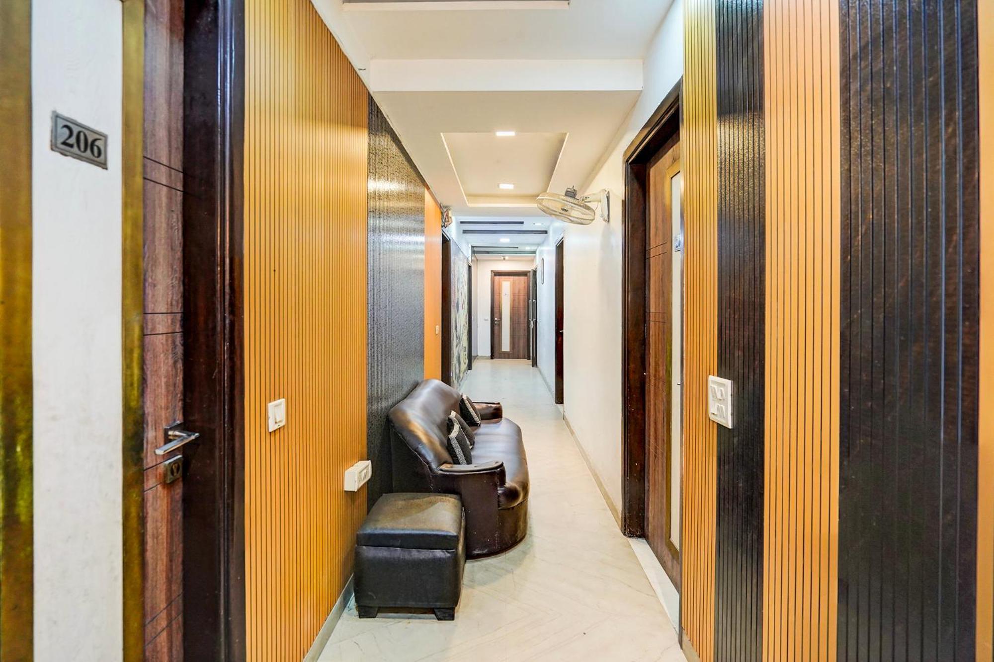 Fabhotel Season Grand Делі Екстер'єр фото