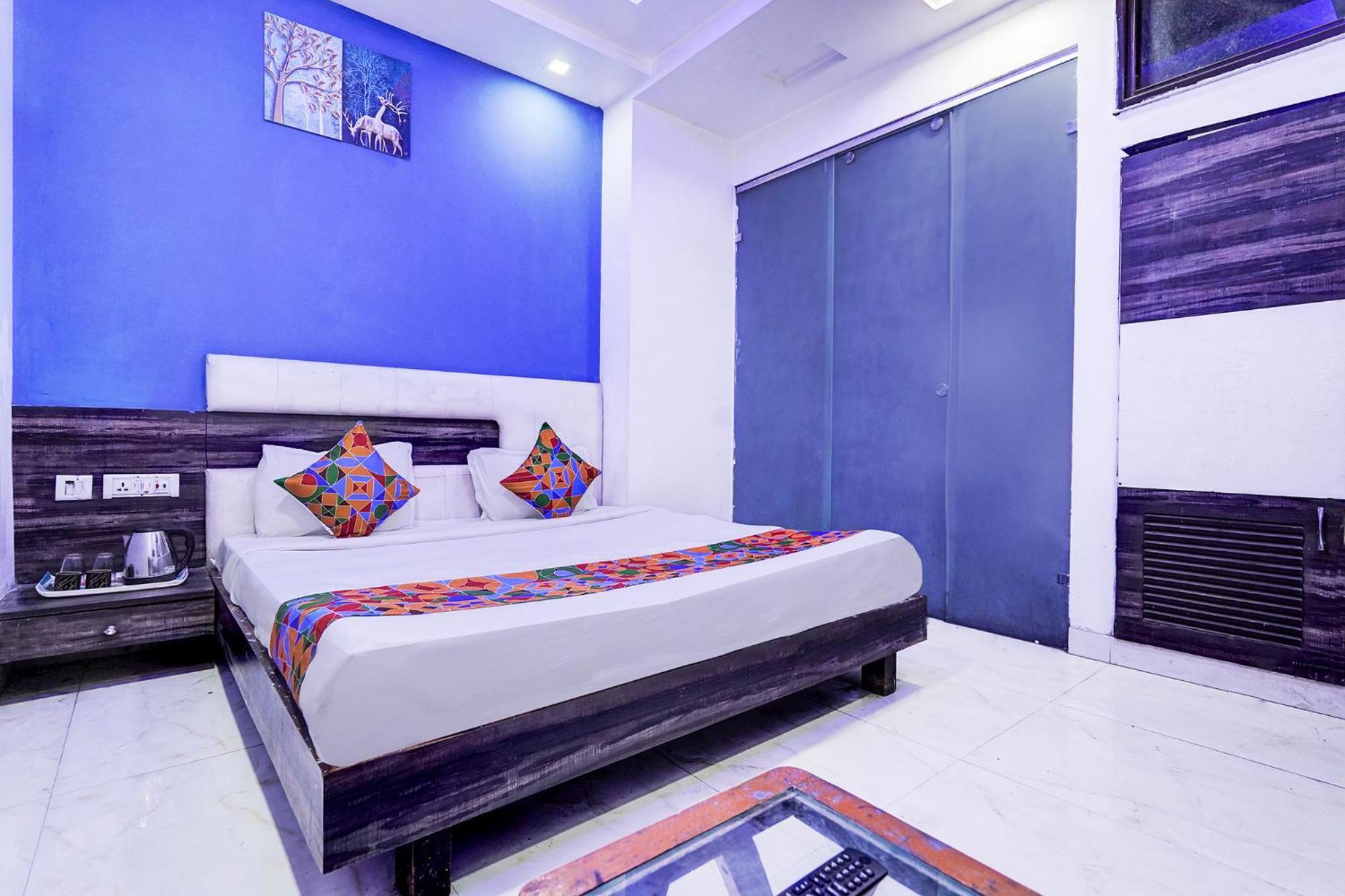 Fabhotel Season Grand Делі Екстер'єр фото