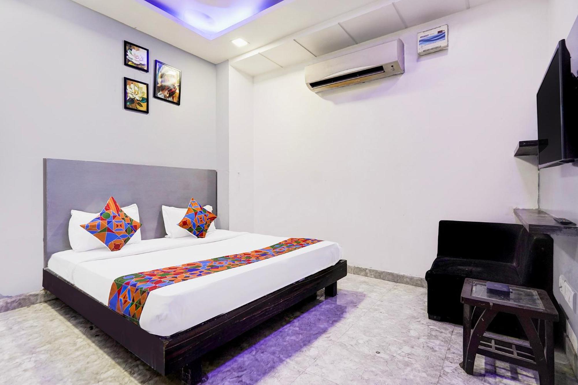 Fabhotel Season Grand Делі Екстер'єр фото