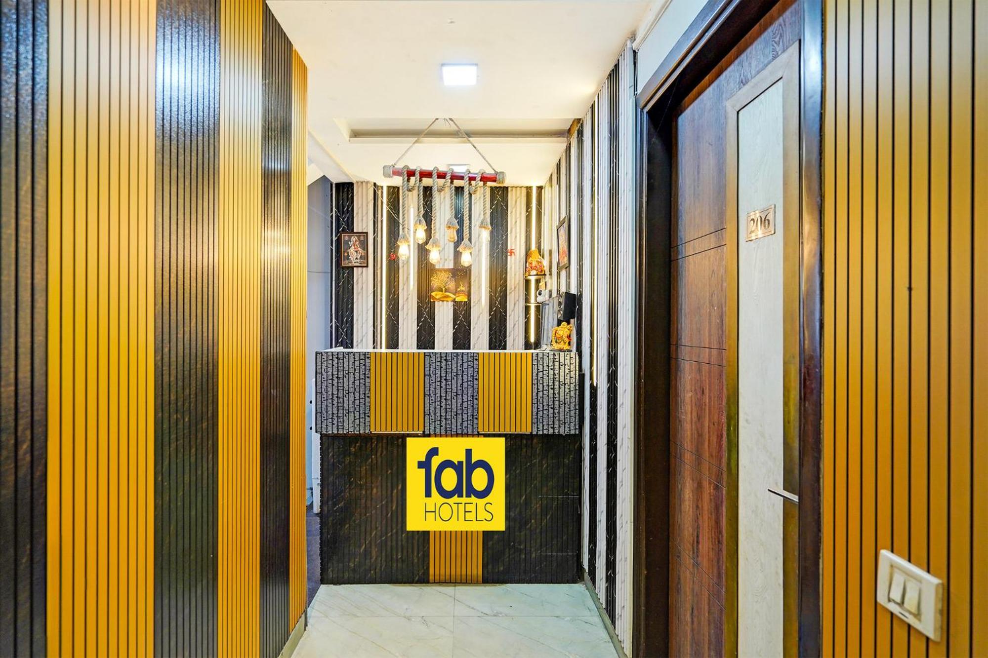 Fabhotel Season Grand Делі Екстер'єр фото