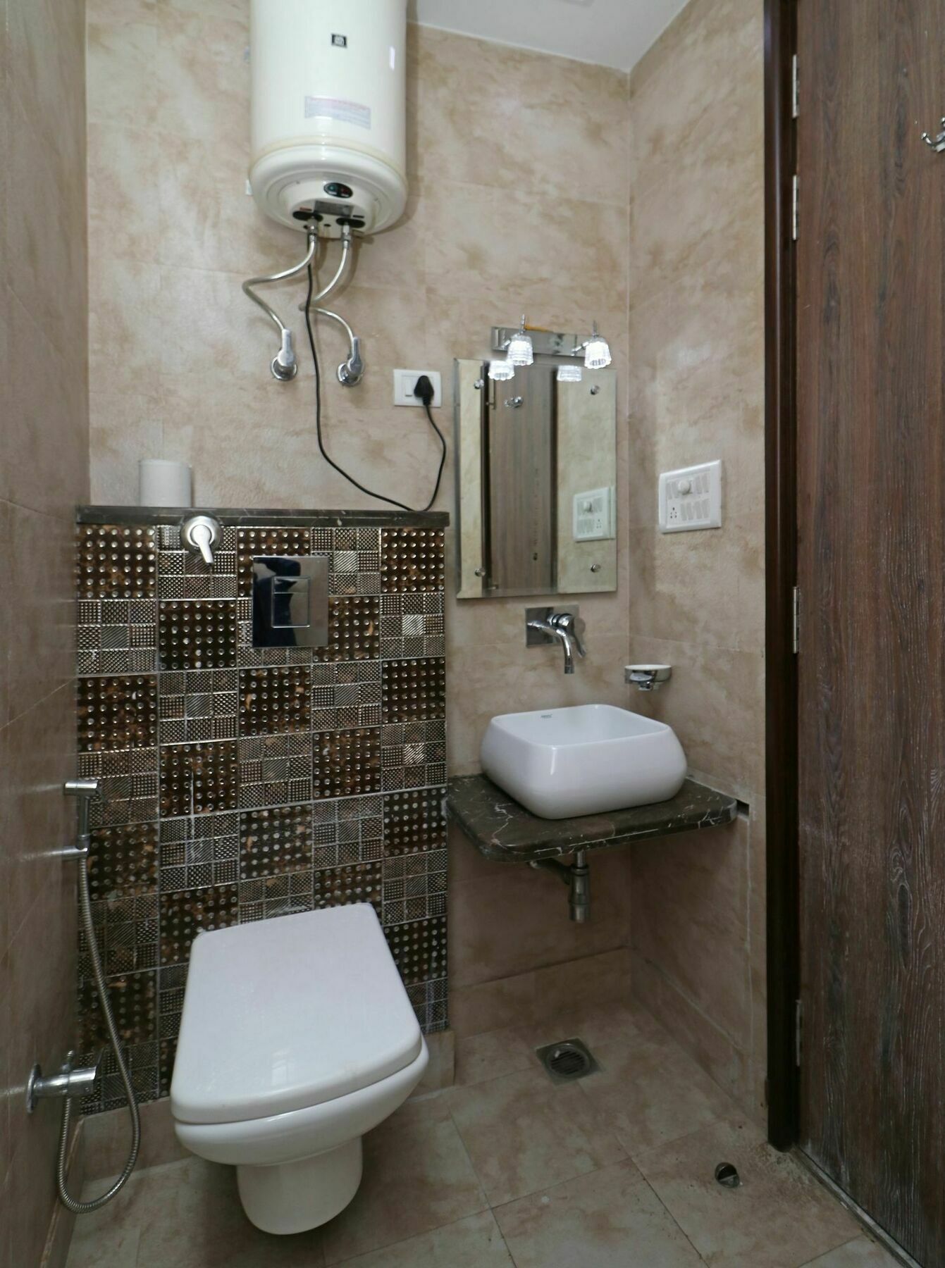 Fabhotel Season Grand Делі Екстер'єр фото